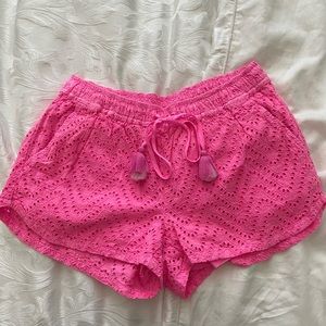 Vineyard Vines pink shorts